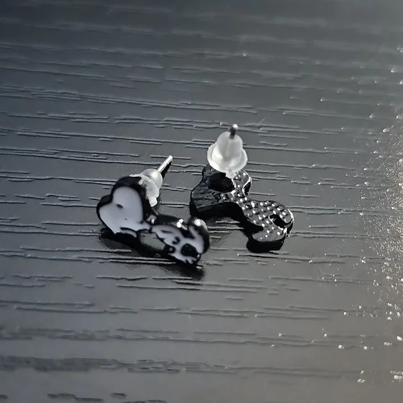 Peanuts Snoopy Inspired Earrings - Picture 2 of 5